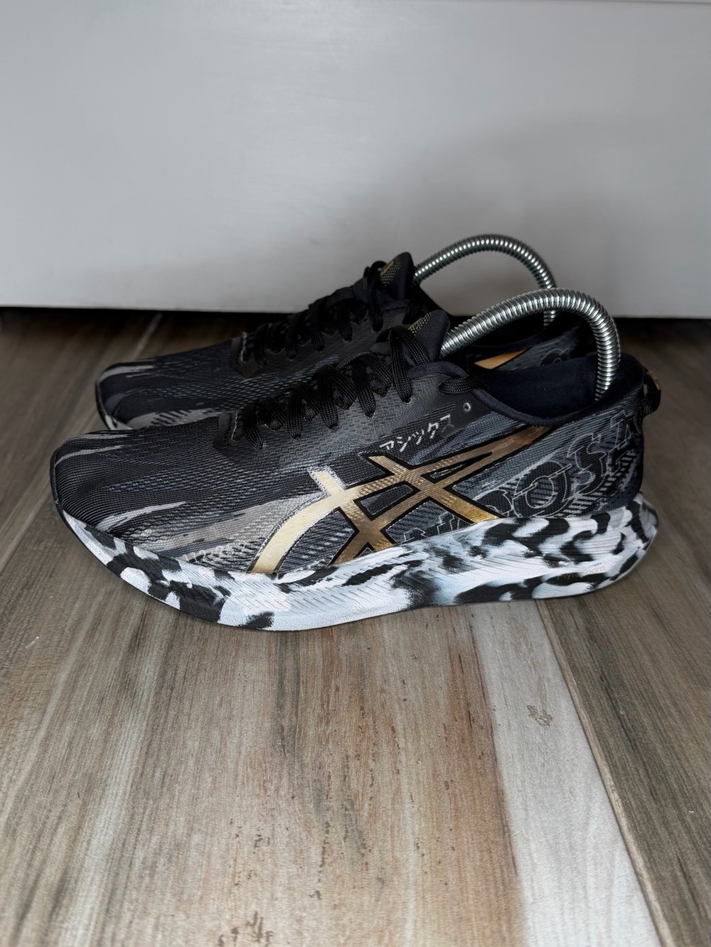 Asics Noosa Tri 13 Running Shoes Sneakers Black/Pure Gold Womens Sz 8